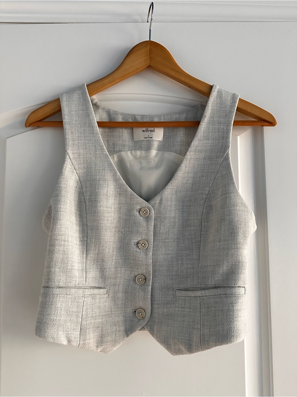 Wilfred Heather Gray Textured Button Vest